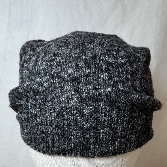 aerie Accessories - Aerie Gray Textured Knit Hat.